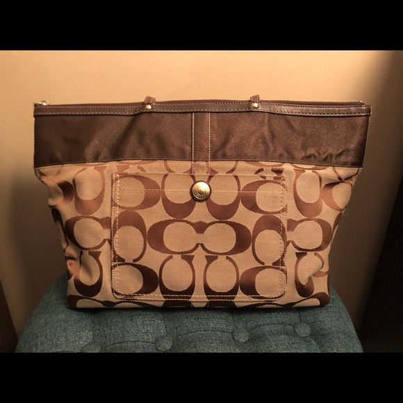 Coach Handbags - Large Coach tote bag